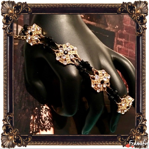 Fashion Crystal Black Beads Golden Bracelet - Picture 2 of 6